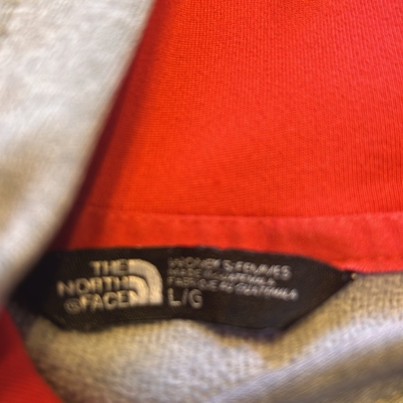 The North Face Women's Grey and Red Hoodie Large - Picture 9 of 11